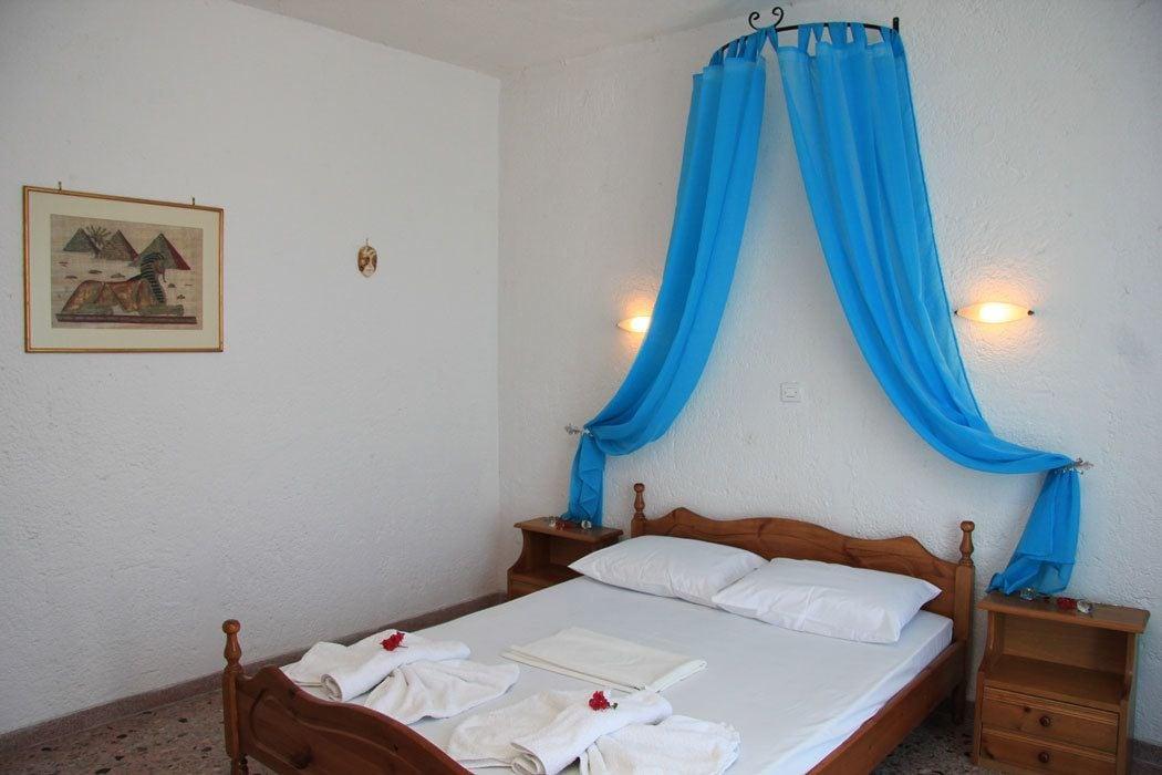 Santa Irini Hotel 페리사 외부 사진