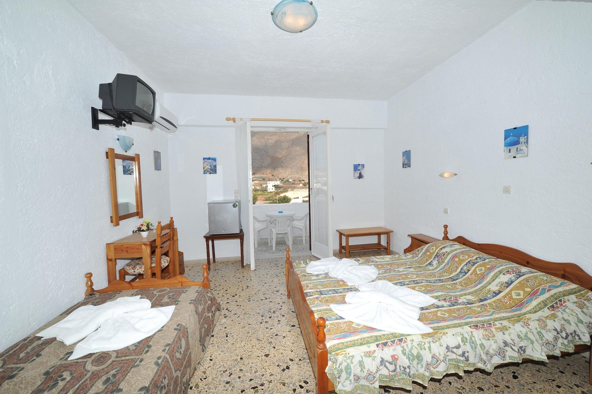 Santa Irini Hotel 페리사 외부 사진