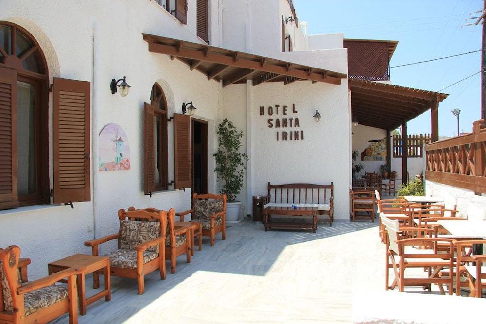 Santa Irini Hotel 페리사 외부 사진