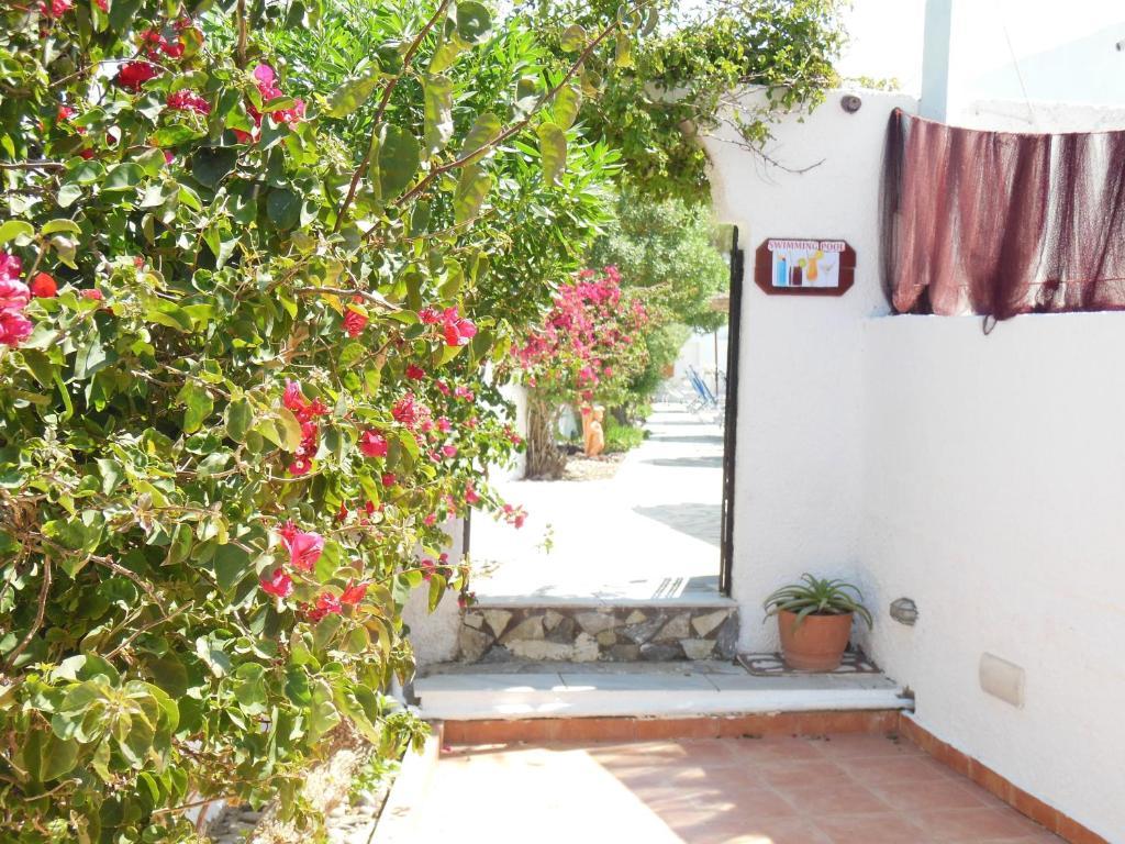 Santa Irini Hotel 페리사 외부 사진