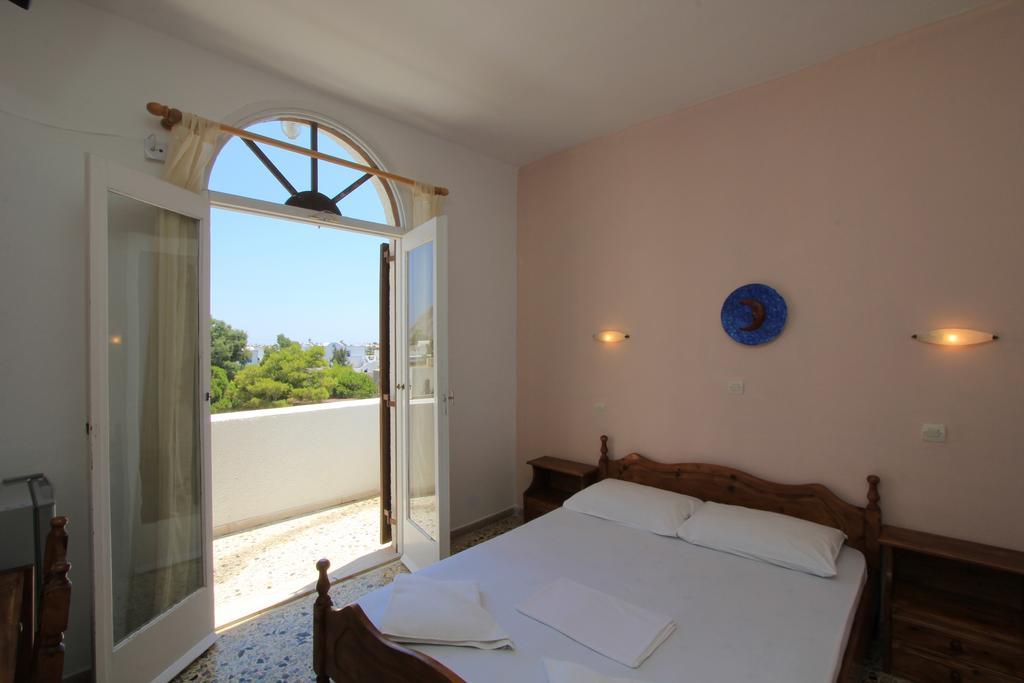 Santa Irini Hotel 페리사 외부 사진