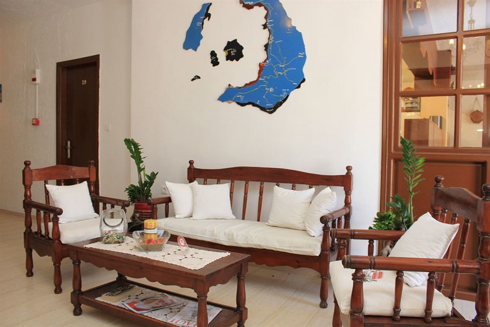 Santa Irini Hotel 페리사 외부 사진